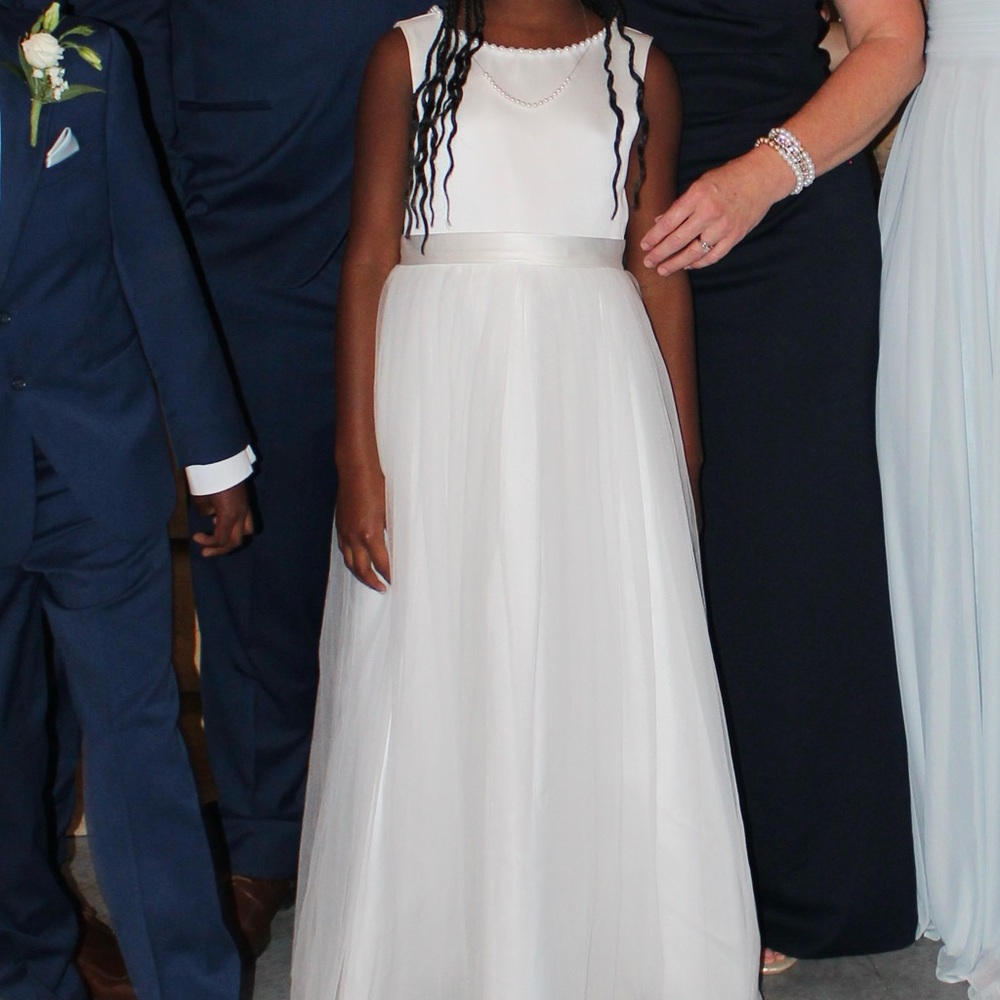 Flower girl dress. Size 10.  JJ’s house. Work once for wedding